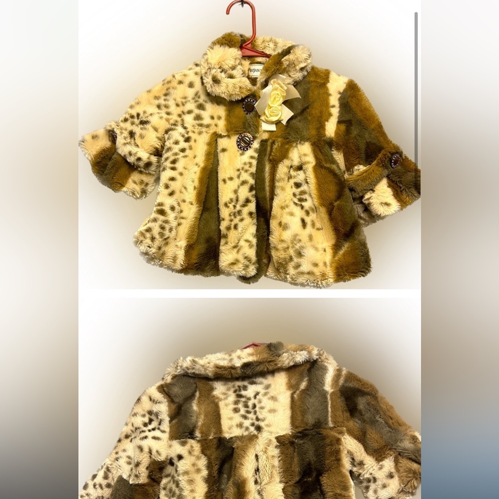 Winter clearance 
Bijan kids baby coat Large faux fur big buttons br tan animal